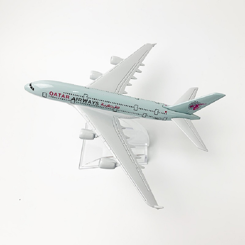16cm 1/400 Scale Qatar Airways - огляд і ціна Model Kit Store