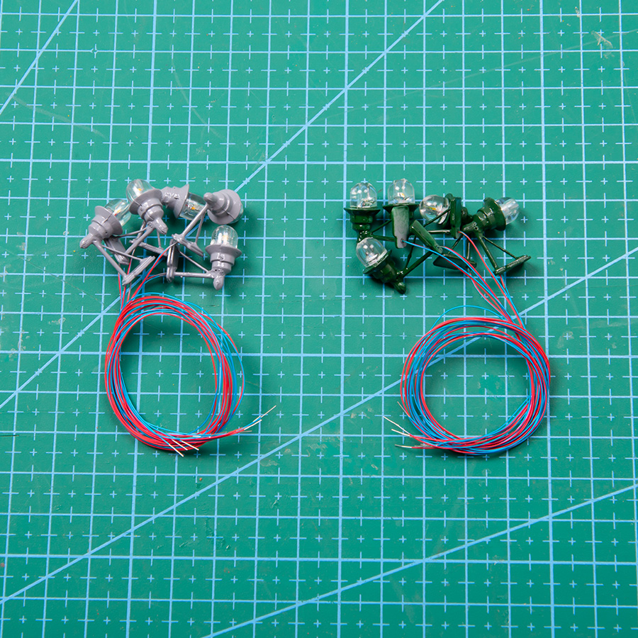 2Pcs Miniature 3V Led Lights M - огляд і ціна Model Kit Wall E