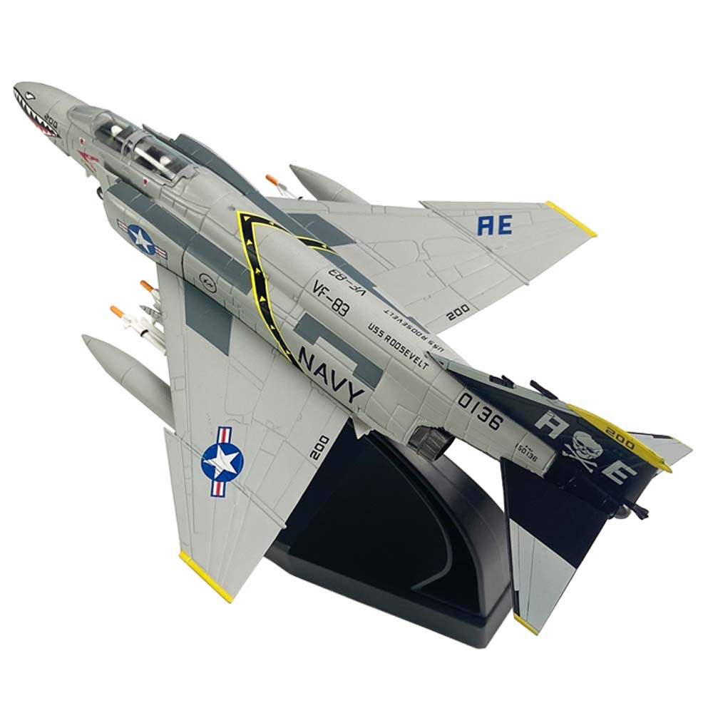 1:100 Scale US F4C F-4 Phantom - огляд і ціна Model Kit Store