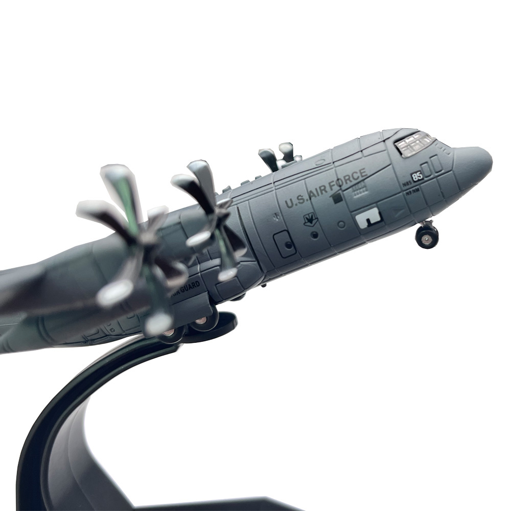 1/200 Scale US Lockheed C-130  - огляд і ціна Model Kit Store