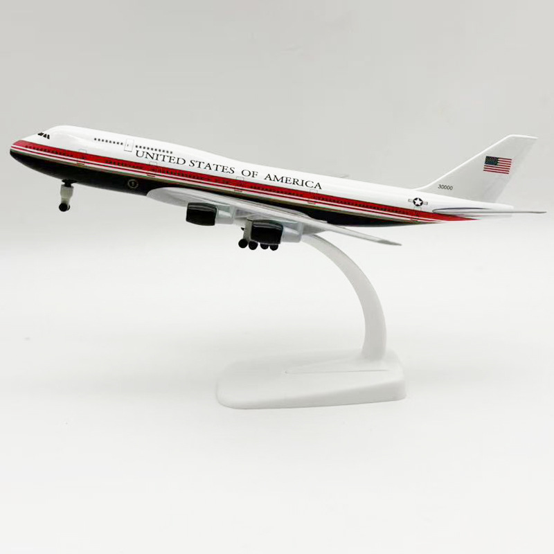 New 20cm Air Force One B747-20 - огляд і ціна Model Kit Store